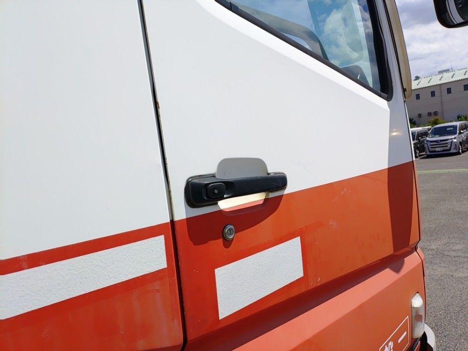 2002 Mitsubishi Fuso Super Great auction photo 21