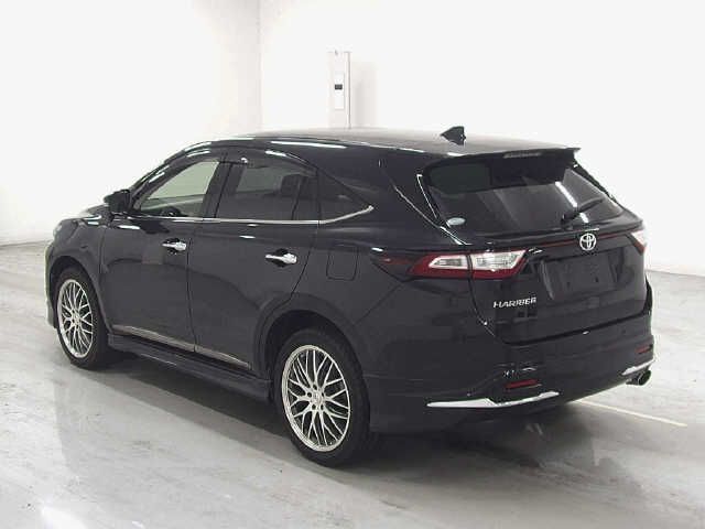 2019 Toyota Harrier Premier Star Noir Mote auction photo 2