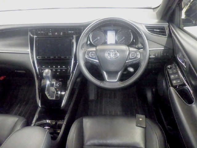 2019 Toyota Harrier Premier Star Noir Mote auction photo 3