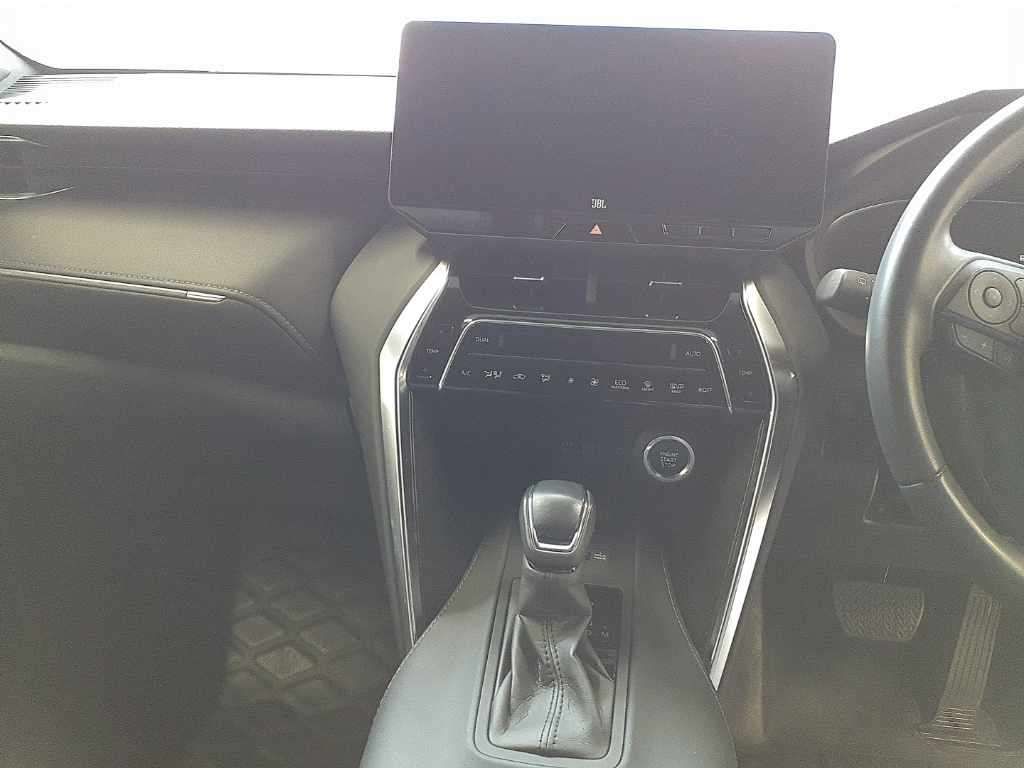 2023 Toyota Harrier Z auction photo 12