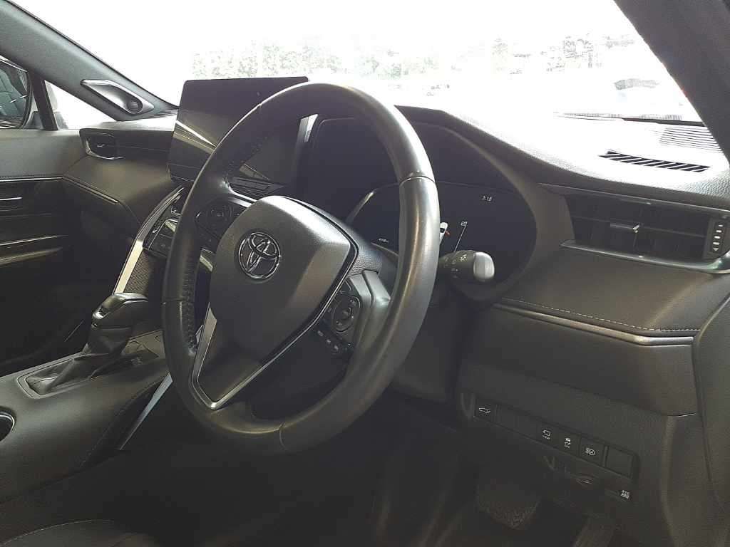 2023 Toyota Harrier Z auction photo 9