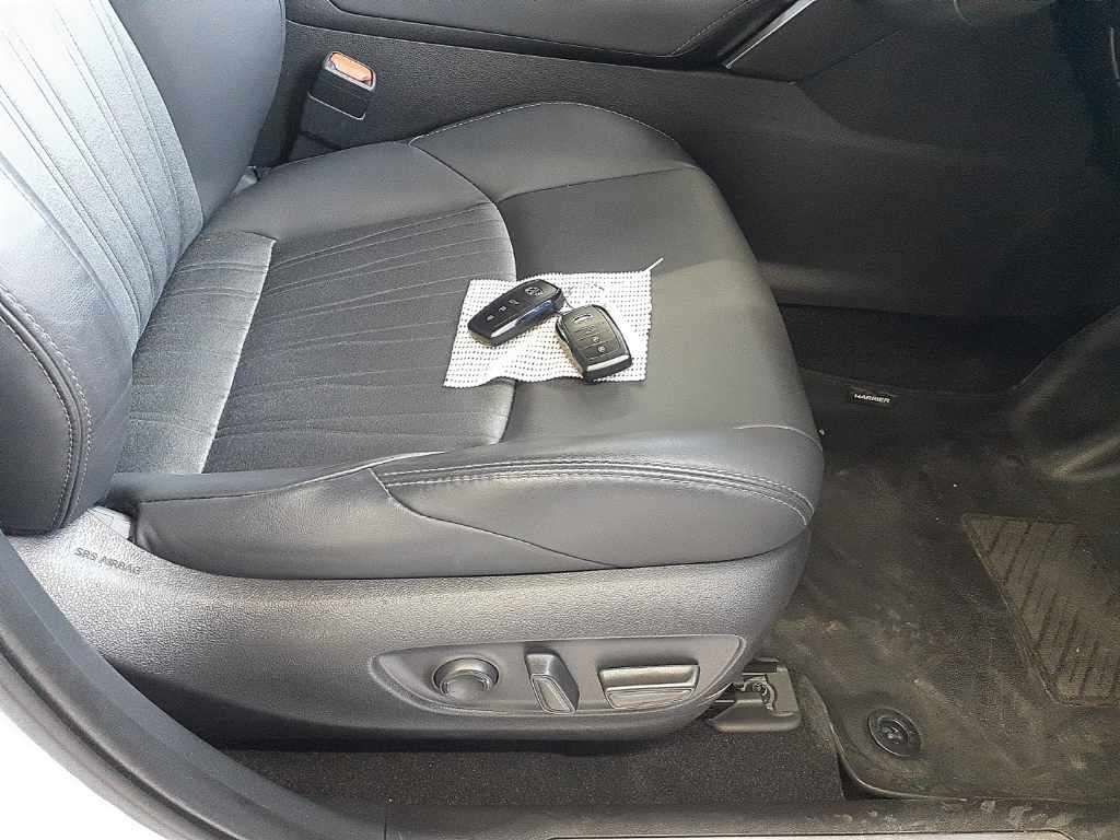 2023 Toyota Harrier Z auction photo 10