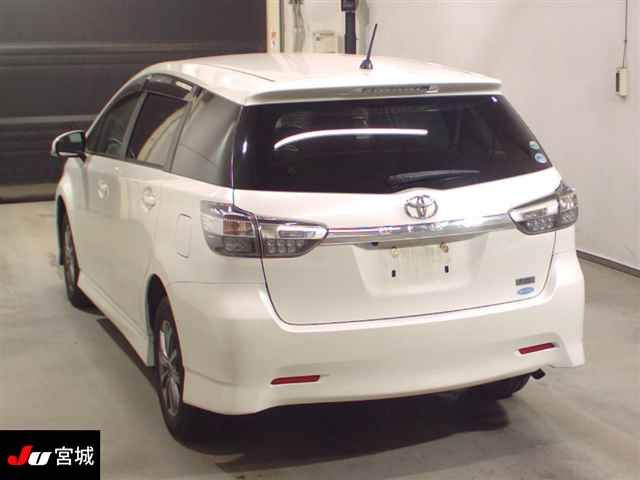 2015 Toyota Wish 4WD 1.8S auction photo 2