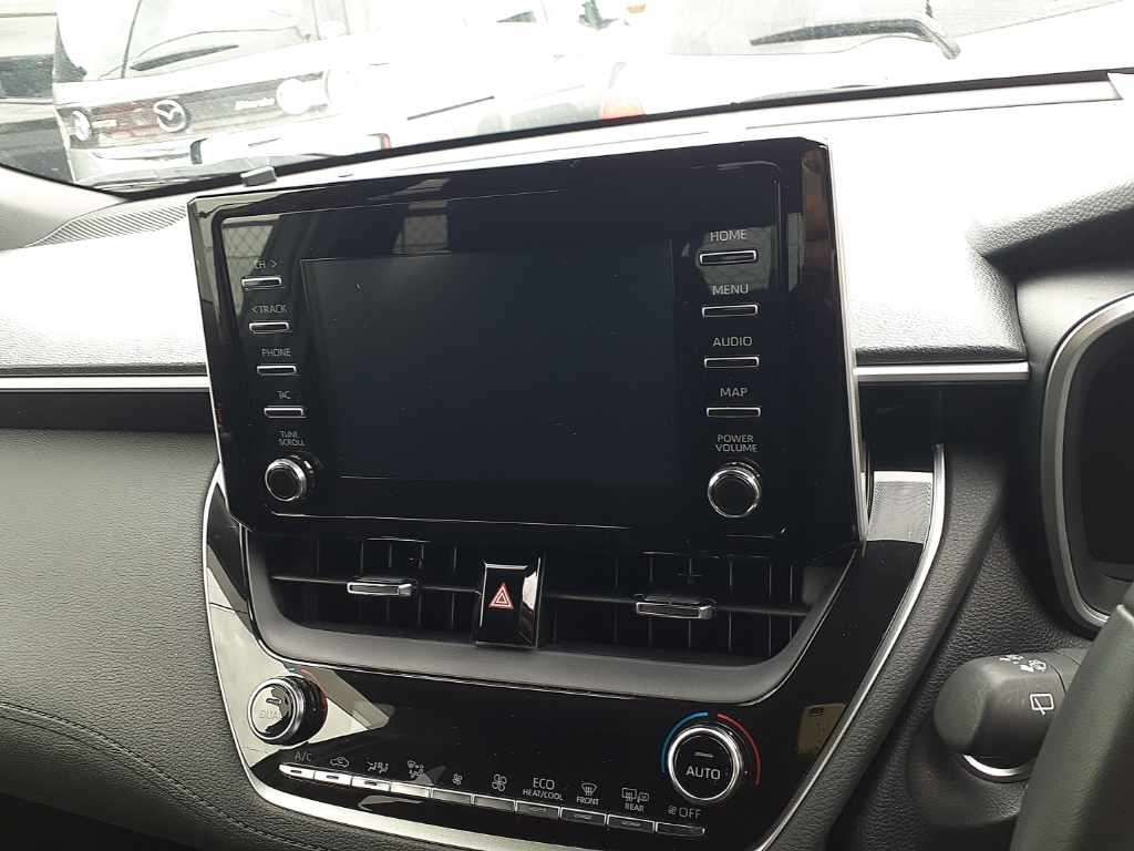 2023 Toyota Corolla Cross S auction photo 12
