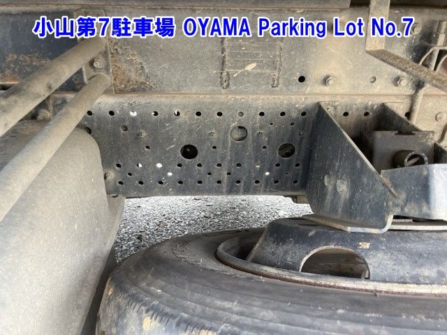 2013 Isuzu Forward dump auction photo 6