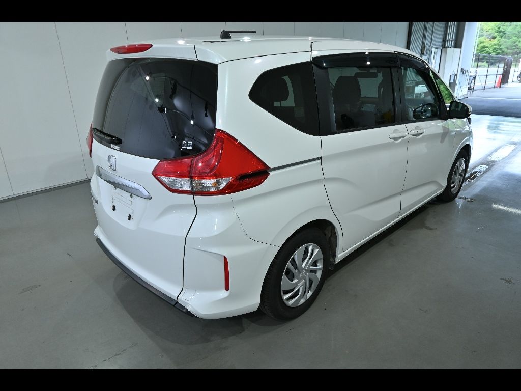 2021 Honda フリード+ Gホンダセンシング auction photo 2