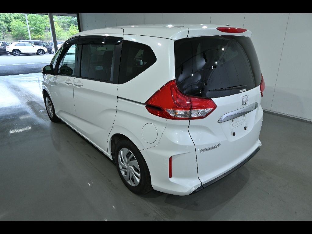 2021 Honda フリード+ Gホンダセンシング auction photo 5