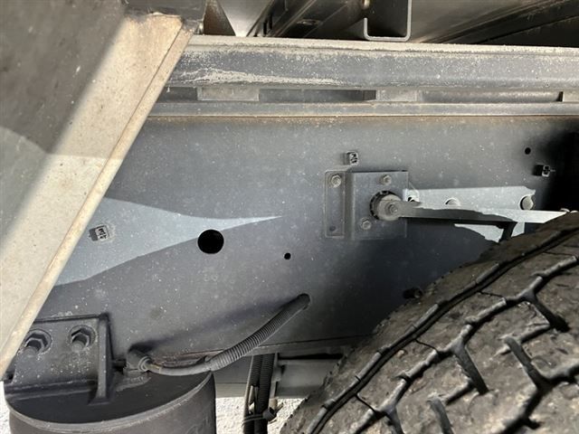 2016 Isuzu ウィング auction photo 7