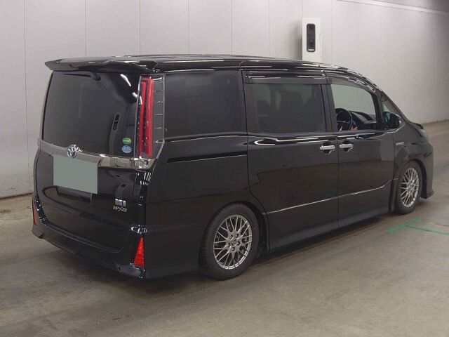 2018 Toyota Noah HV SI WXB auction photo 5