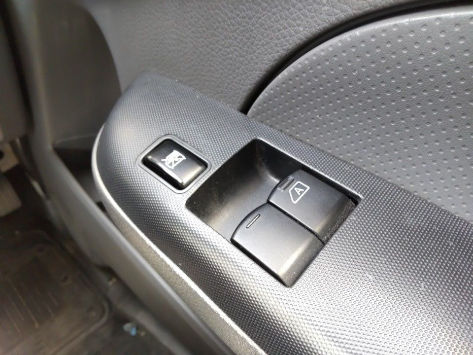 2015 Nissan NV350 Caravan auction photo 14