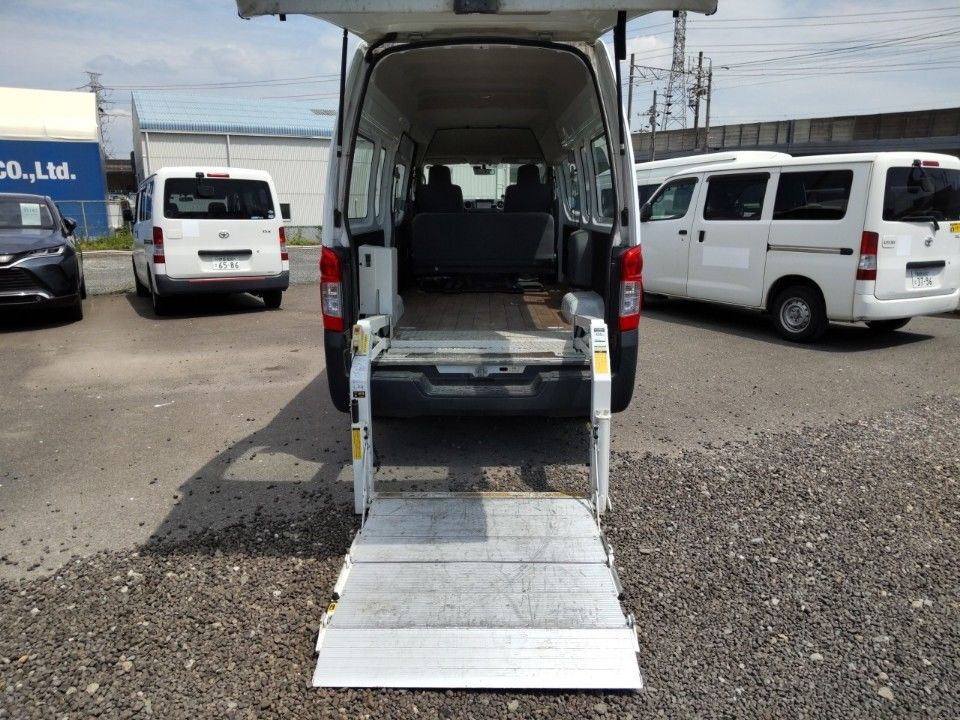 2015 Nissan NV350 Caravan auction photo 8