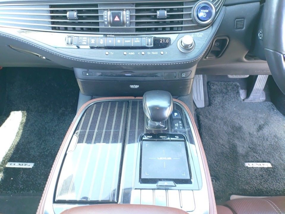 2018 Lexus LS auction photo 12