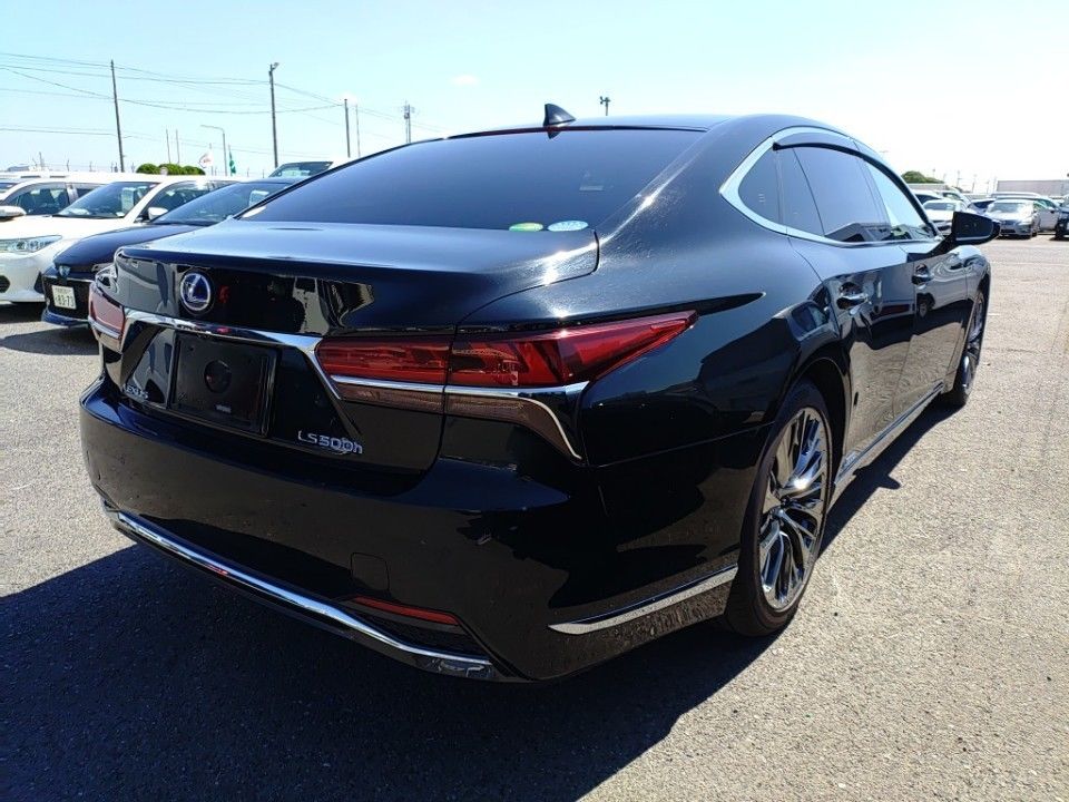 2018 Lexus LS auction photo 2