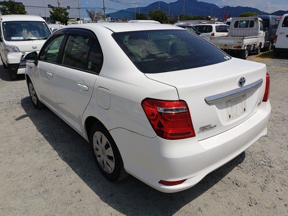 2016 Toyota カローラ アクシオ auction photo 6
