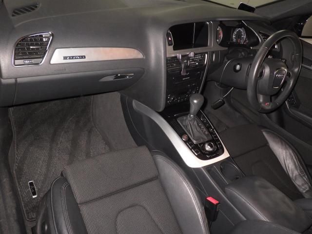 2011 Audi A4 Avant 2.0 TFSI Quattro S Line auction photo 2