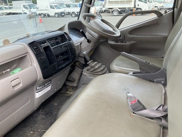 2008 Toyota Dyna Wキャブ 4WD auction photo 5