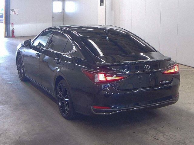 2023 Lexus ES ES300H Fスポーツ auction photo 2