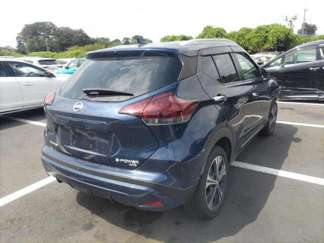 2023 Nissan Kicks X FOUR 4WD auction photo 5