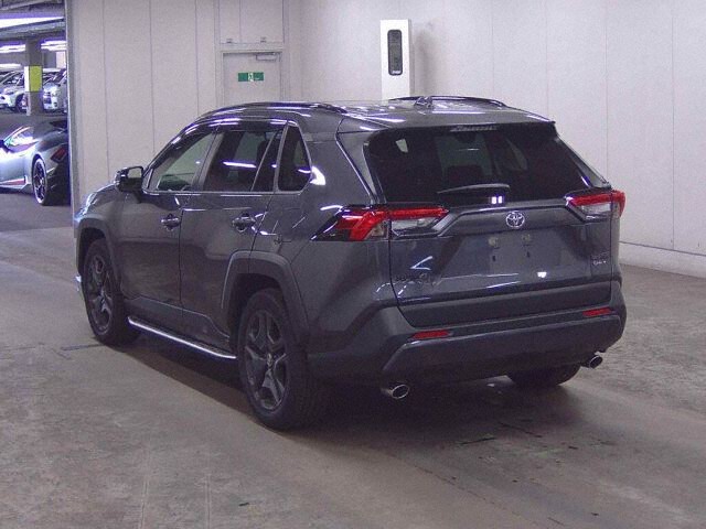 2025 Toyota RAV4 HV Adventure 4WD auction photo 2