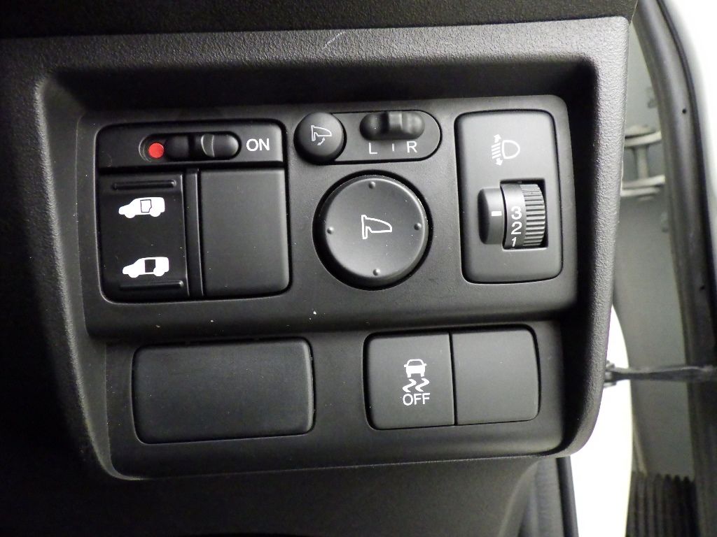 2012 Honda Freed Spike G Just Selection auction photo 8