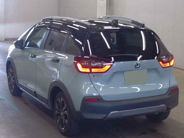 2024 Honda Fit EHEVクロスター 4WD auction photo 2