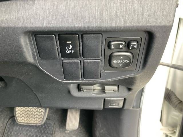 2014 Toyota Prius S auction photo 5