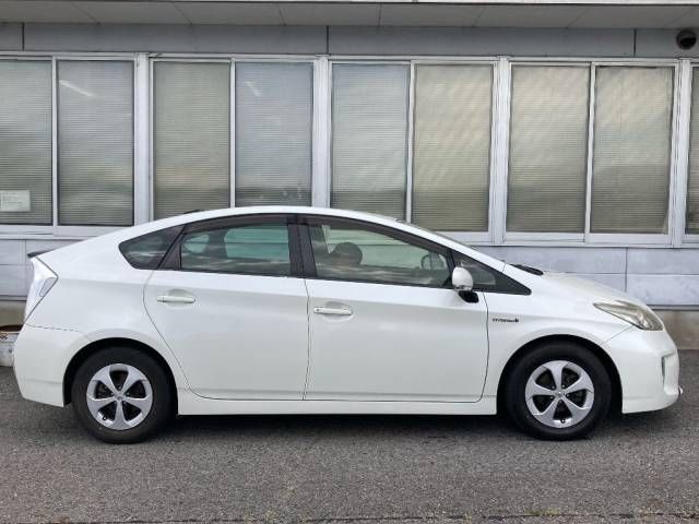 2014 Toyota Prius S auction photo 2