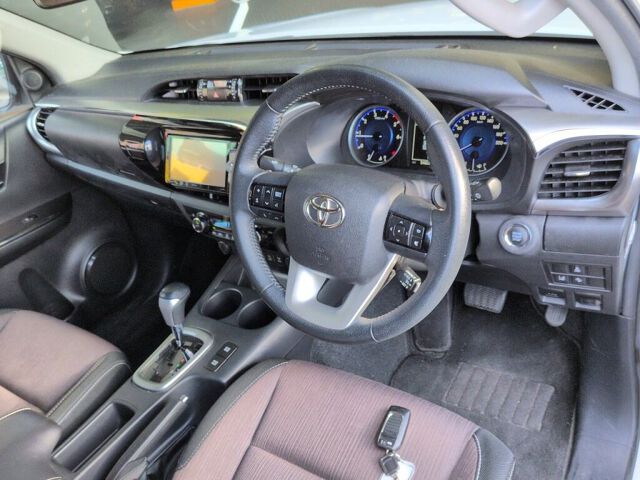 2018 Toyota Hilux Z 4WD auction photo 6