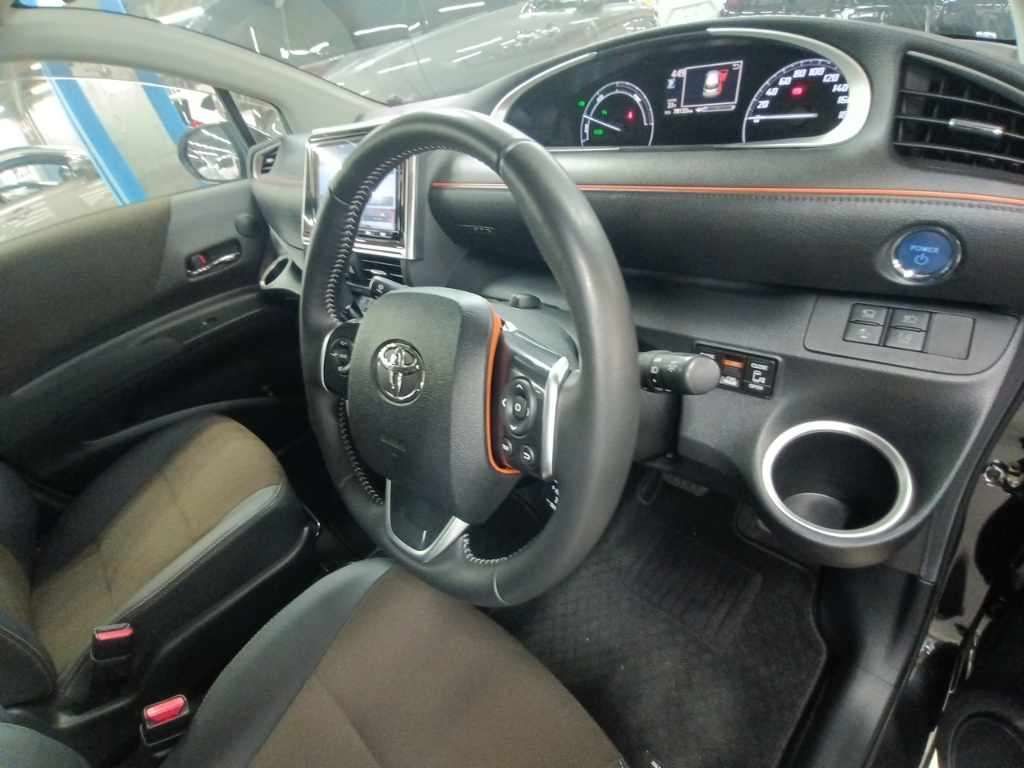 2021 Toyota Sienta ハイブリッドファンベースG クエロ auction photo 9