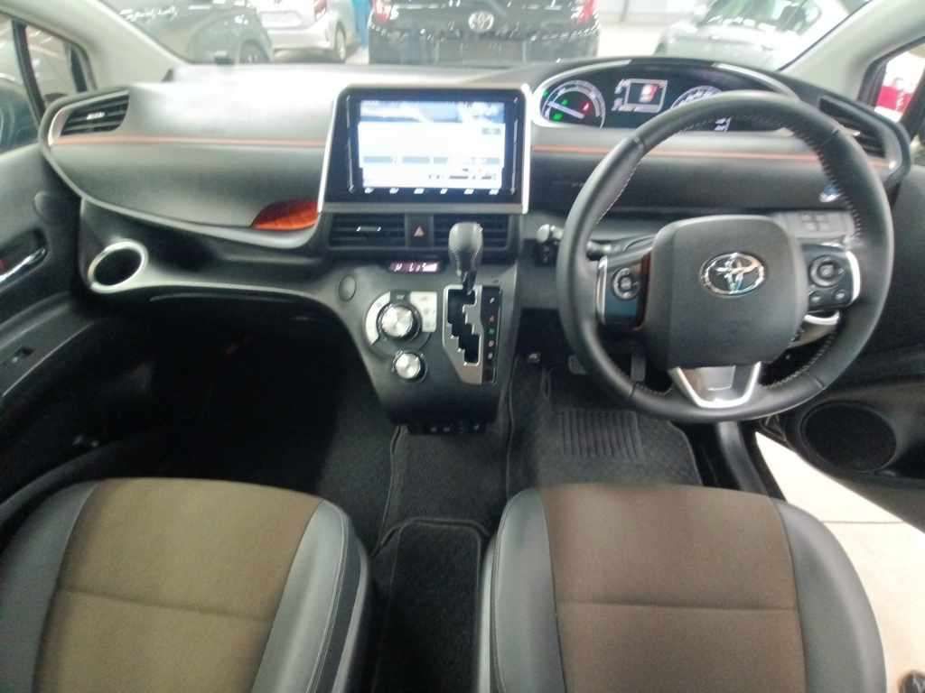 2021 Toyota Sienta ハイブリッドファンベースG クエロ auction photo 11