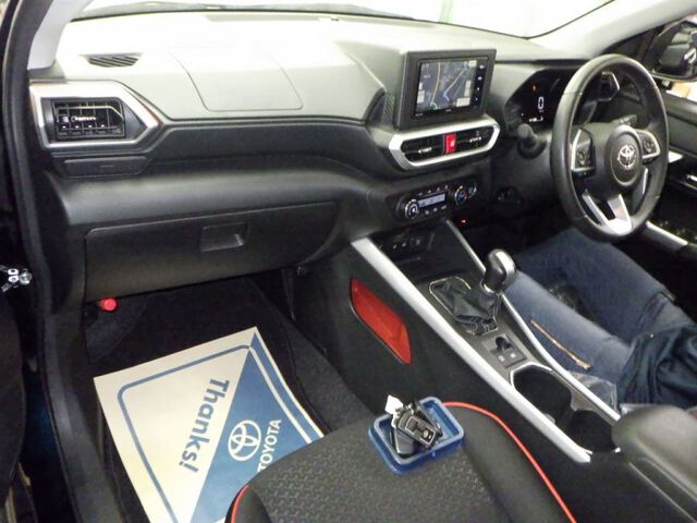 2022 Toyota Raize Z 4WD auction photo 3