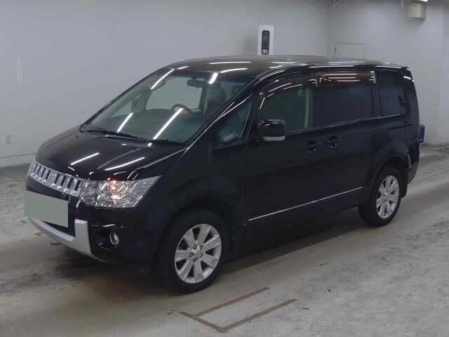 2015 Mitsubishi Delica D:5 G Power Package 4WD auction photo 4