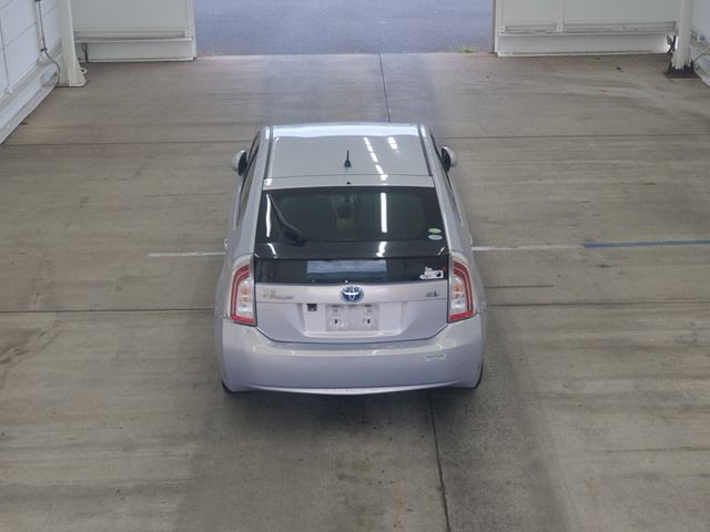 2014 Toyota Prius S auction photo 3