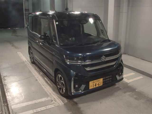 2024 Suzuki Spacia Custom Hybrid XS Japan auction vehicle