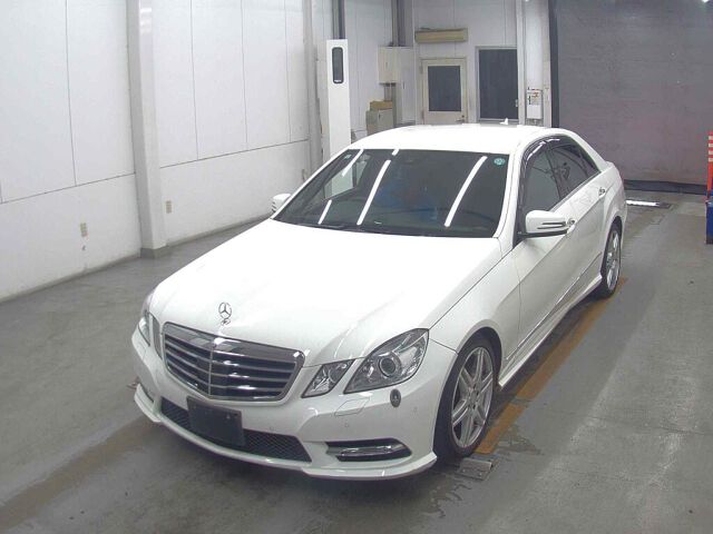 2013 Mercedes-Benz E-Class E300BエフAG RSP auction photo 4