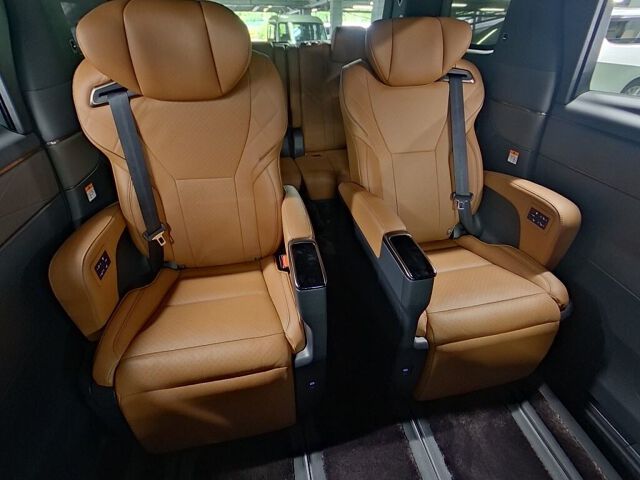 2025 Toyota Vellfire Z Premier auction photo 6