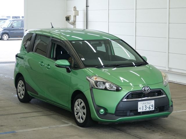 2016 Toyota Sienta ワゴン X Japan auction vehicle