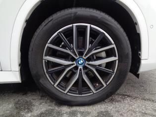2024 BMW iX1 X Drive30 M Sport 4WD auction photo 7