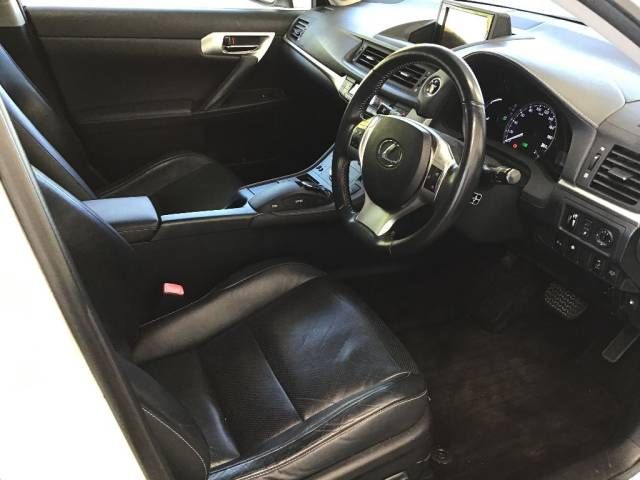 2011 Lexus CT CT200h バージョンL auction photo 5