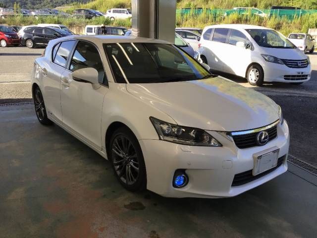 2011 Lexus CT CT200h バージョンL auction photo 2