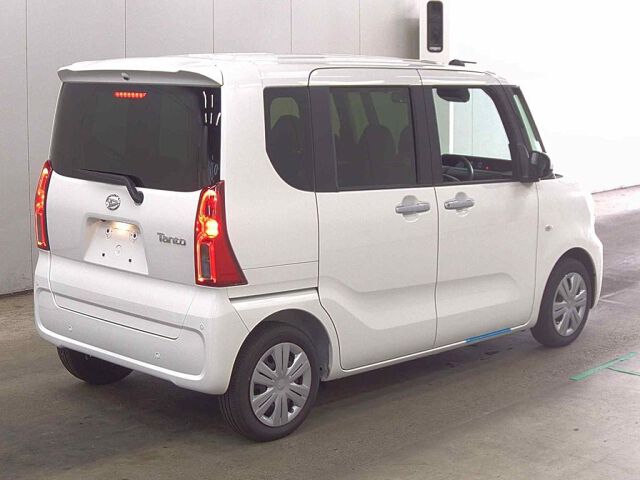 2026 Daihatsu Tanto X auction photo 5