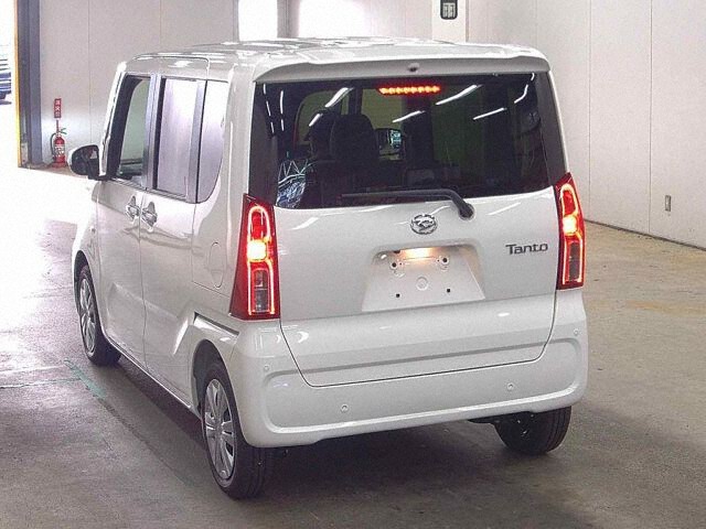 2026 Daihatsu Tanto X auction photo 2