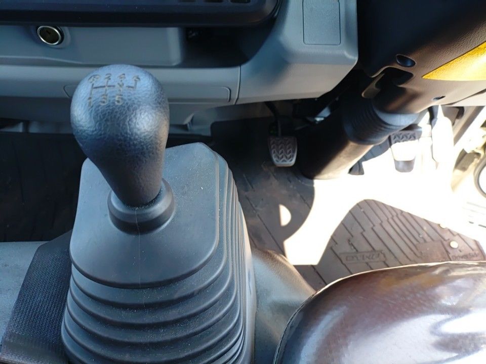 2021 Toyota Dyna auction photo 12