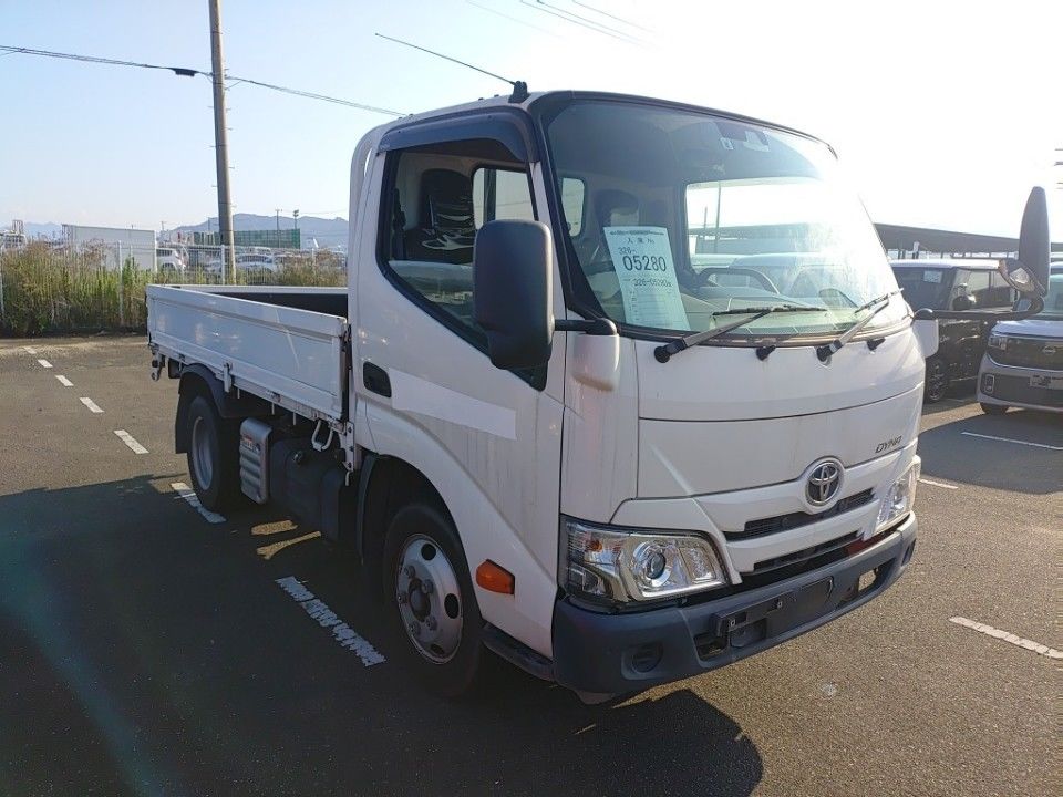 2021 Toyota Dyna auction photo 4