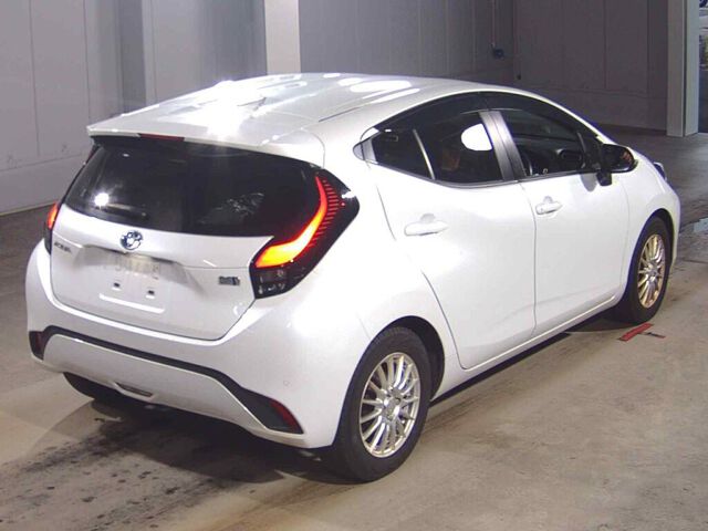 2022 Toyota Aqua Z auction photo 5