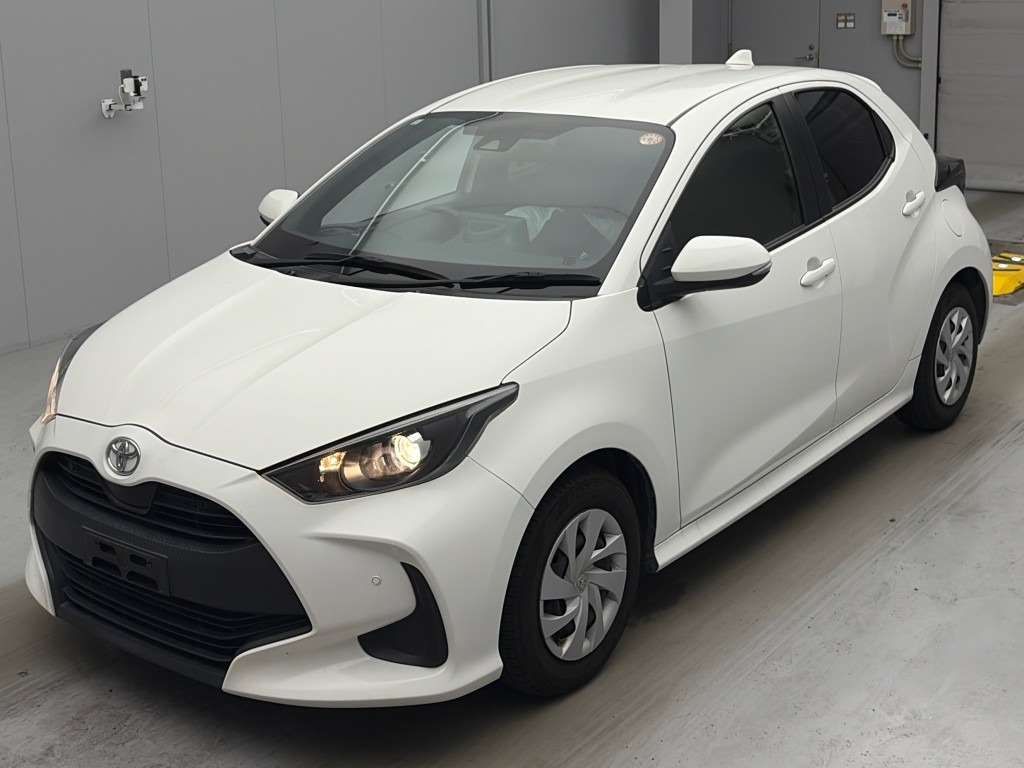 Japan Auction Vehicles 4 2021 Toyota Yaris X auction photo
