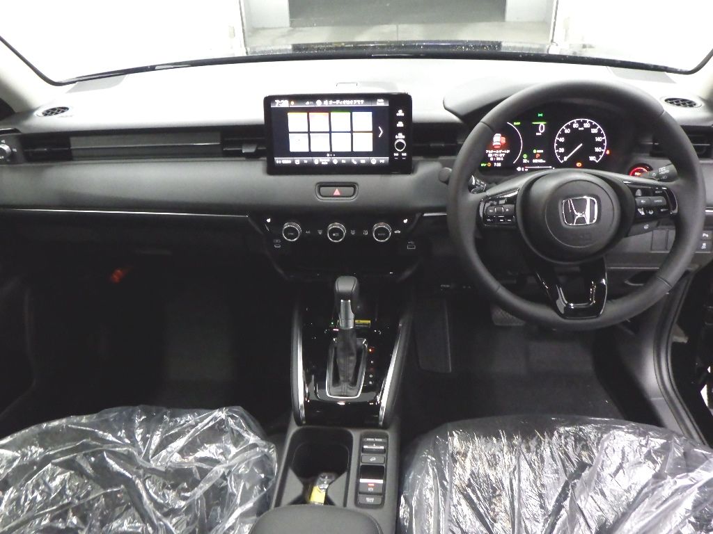 2026 Honda Vezel e:HEV Z auction photo 3