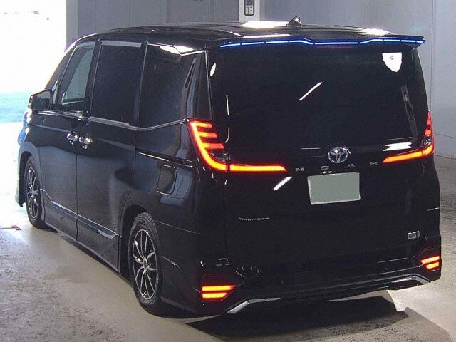 2023 Toyota Noah Hybrid S-Z auction photo 2