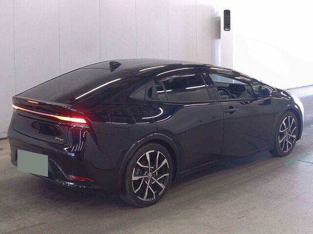 2024 Toyota Prius PHEV Z auction photo 5
