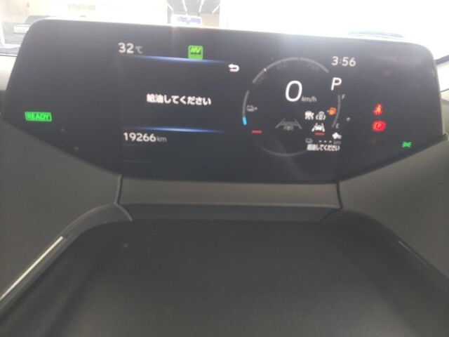 2024 Toyota Prius PHEV Z auction photo 6